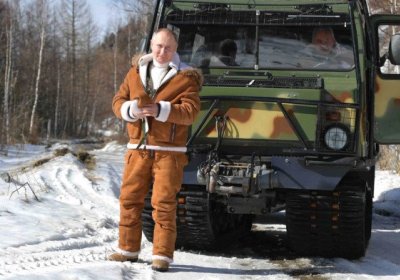 Путин мудофаа вазири билан биргаликда Сибир ўрмонларида дам олди (фото) фото