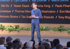 Bloomberg хабарига кўра, OpenAI компанияси Apple билан