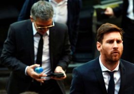 G‘ildiraklardagi hashamat yoxud Lionel Messi qanday mashinalarda yuradi? фото