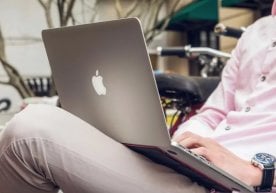 Интернетдаги ёлғон маълумотларга қарши қонун лойиҳаси ишлаб чиқилмоқда фото