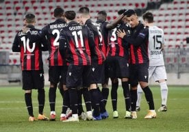 Франк Эз «Нисса» раҳбарияти билан келишувга эришиб, жамоа