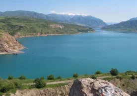 Тошкент вилояти Бўстонлиқ туманидаги "Чорвоқ"