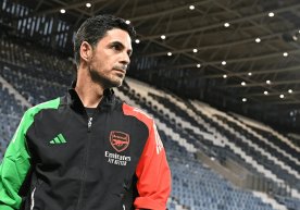 Лондоннинг «Арсенал» клуби раҳбарияти жамоа бош мураббийи