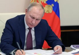 Putin qurolli kuchlar sonini oshirish bo‘yicha farmonni imzoladi фото