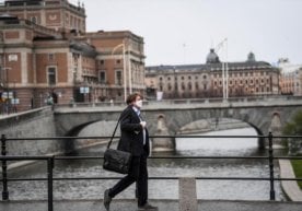 Karantin joriy etmagan Shvetsiya iqtisodiyotida 40 yil ichidagi eng katta pasayish kuzatildi фото