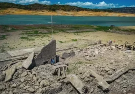 Фото: BBC Филиппинда дарё тўғони қуриши оқибатида унинг