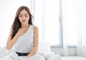 Ютиш пайтида оғриқ томоқ яллиғланиши ёки фарингит туфайли