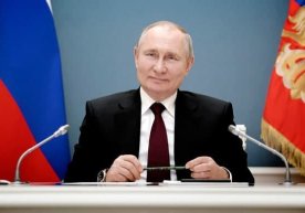 Россия Давлат думаси Путинга яна президентликка номзодини қўйиш имконини берувчи қонунни қабул қилди фото