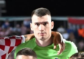 Хорватиялик дарвозабон Доминик Ливакович қишки трансфер