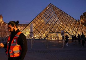 Парижда янги маданий можаро пишиб етилмоқда: Лувр