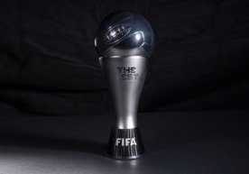 FIFA eng yaxshi futbolchi uchun yangi sovringa asos soldi: The Best фото