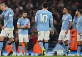 Англия Премьер-лигасида чемпионлик тахти учун курашаётган