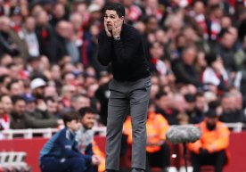 В 32-м туре Английской Премьер-лиги «Арсенал», борющийся