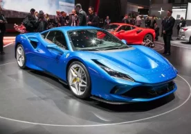 Фото: Ferrari F8 Tributo Женева автосалони ҳақли равишда