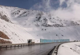 Қор кўчкиси хавфи кучайгани сабабли Қамчиқ довони орқали