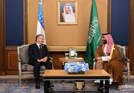 Shavkat Mirziyoyev Muhammad bin Salmon Ol Saud bilan uchrashuv o‘tkazdi фото