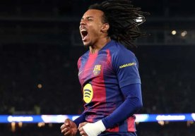 "Барселона" ўз майдонида "Айнтрахт"