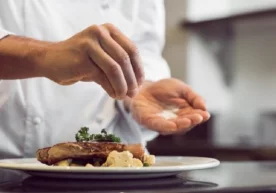 Бугун сизга Live Kitchen пазандалик студияси ошпазининг