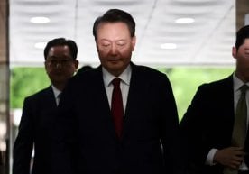 Жанубий Кореяда суд собиқ президент Юн Сок Ёлга нисбатан