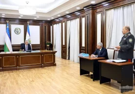 Prezident O‘zbekiston mudofaa qobiliyatini yuksaltirish bo‘yicha qator topshiriqlar berdi фото