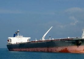 Сурияда узоқ йиллик танаффусдан сўнг илк нефть экспорти