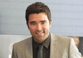 “Барселона” спорт директори Деку жамоа таркибини