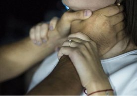 Тошкентда қайнотасига «жаҳл қилган» куёв хотинини пичоқлаб ташлади фото