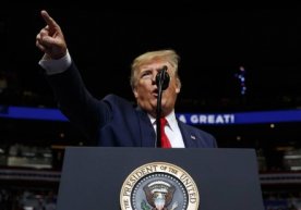 АҚШ президенти Дональд Трамп 18 июнда 2020 йилги президент