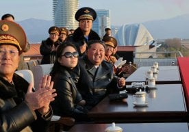 Шимолий Корея раҳбари Ким Чен Ин мамлакат ҳарбий