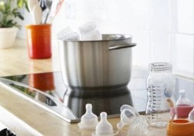 Чақалоқлар учун смес ичиш бутилкаси ҳар доим тоза ва