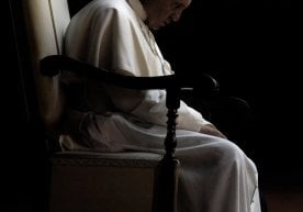 Pope Francis' health has deteriorated фото