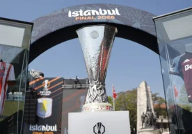 The most intense and decisive stage of the international