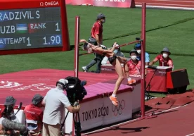 Енгил атлетиканинг баландликка сакраш секторида иштирок