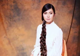 35 yoshli rassom va model Aliya Nasirova dunyodagi eng