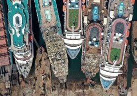 2020-йилда COVID-19 бутун дунёни издан чиқарган пайтда,