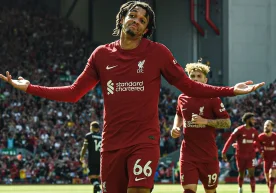 «Ливерпуль» бош мураббийи Юрген Клопп жамоа ҳимоячиси