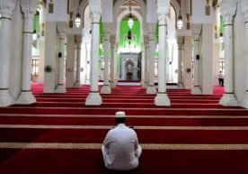Jamoatsiz taroveh, huvillagan Ka’batulloh (foto) фото