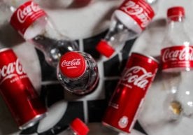 Coca-Cola таркибида камида 6 хил турдаги пластик аниқланди фото