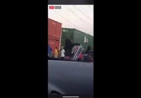 Фото: «Vk.com» Чикагода бир тўда америкаликлар ёнидан ўтиб