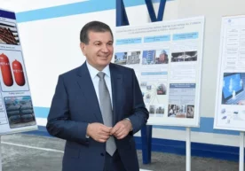 Фарғонада бўлиб турган Шавкат Мирзиёев Қўқон шаҳрига