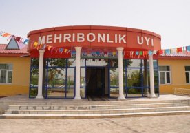 Bola asrab olmoqchimisiz? Unda tutingan ota-onalar kursida o‘qing фото
