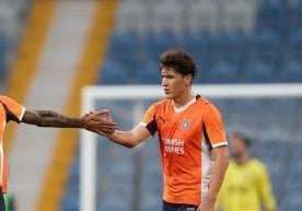 Туркия чемпионатида кетма-кет голлар уриб, “Истанбул