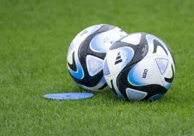 Собиқ италиялик ҳужумчи Кристиан Вьери майдонга бўлган