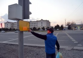 Пиёдалар йўлакчаларига пиёдалар бошқарадиган светофорлар ўрнатилади фото