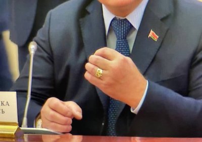 Путин МДҲ норасмий саммитида Мирзиёевга узук совға қилди фото