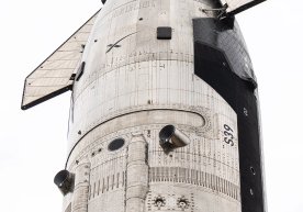 SpaceX раҳбари Elon Musk фойдаланувчи Артҳур МакВатерс