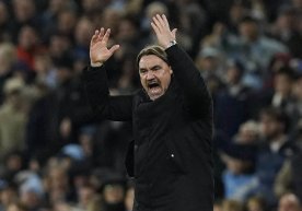 Лидс бош мураббийи Даниэль Фарке Англия чемпионатининг