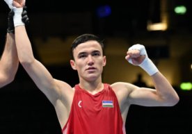 Бирлашган Араб Амирликларининг Дубай шаҳрида йигитлар