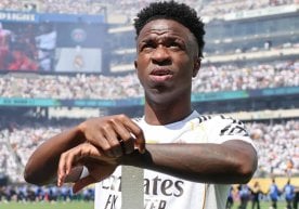 Карим Бензема Винисиус Жуниорнинг «Олтин тўп»ни қўлга