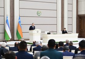 Shavkat Mirziyoyev Qoraqalpog‘iston rahbariyatini keskin tanqid qildi фото